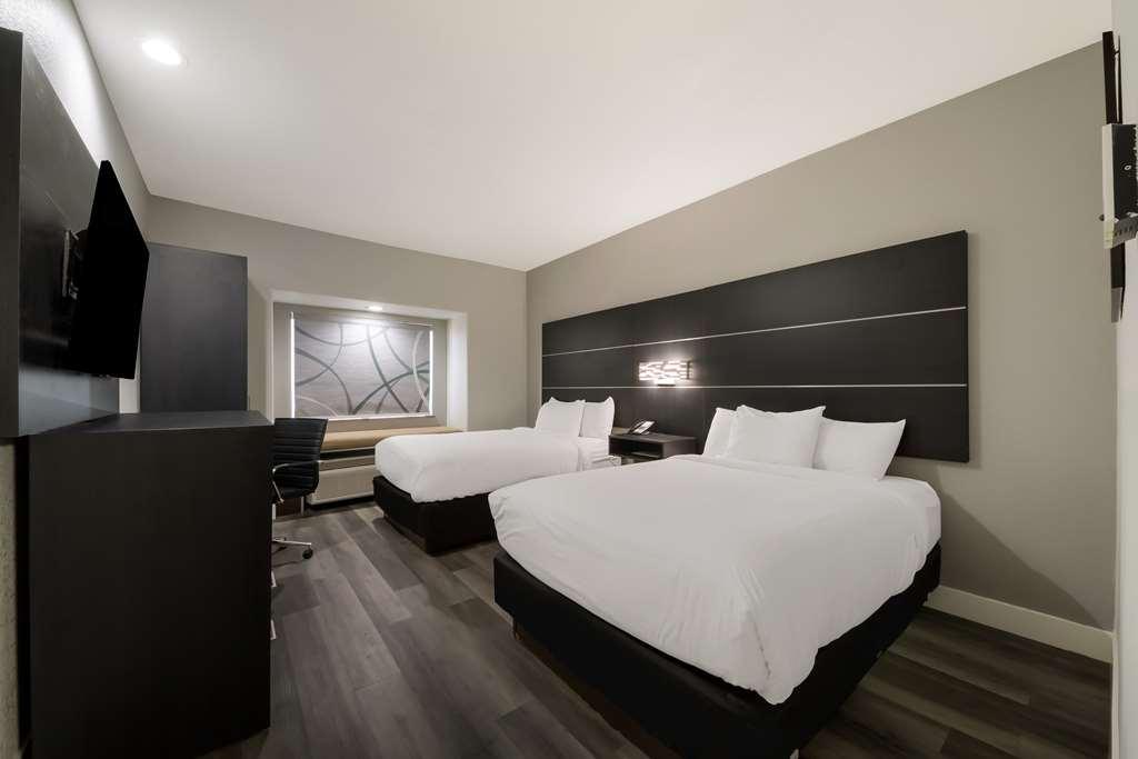 Best Western Seaworld San Antonio Room photo